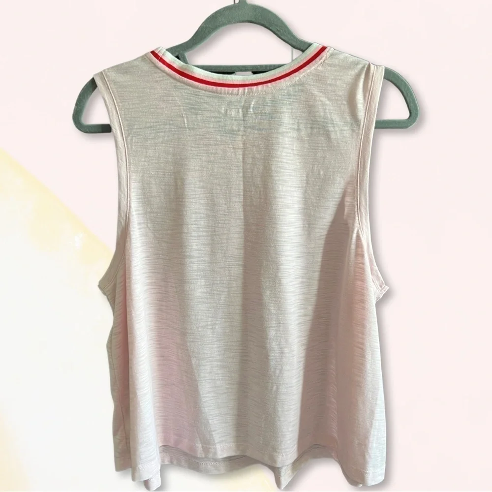 Old Navy active, size L tank. Light pink “Make it Count” graphic. - Picture 2 of 3